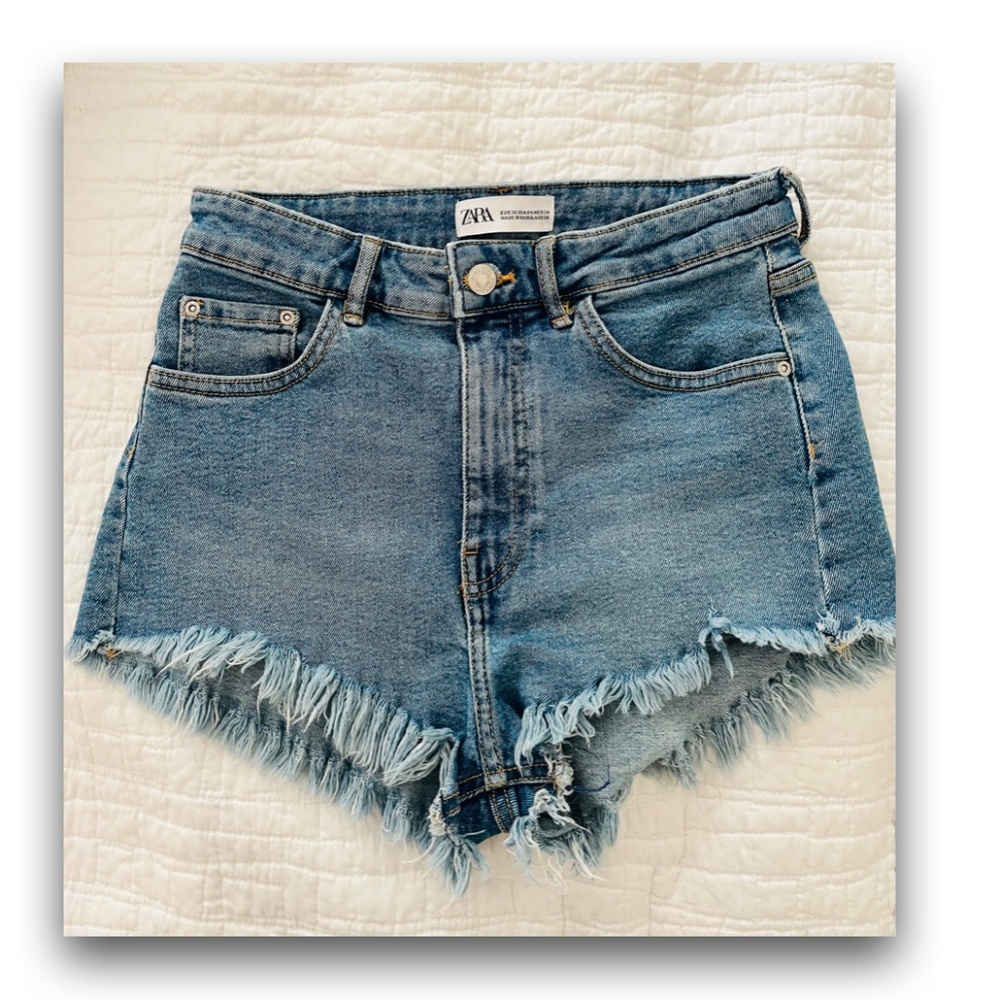 Zara Cut Off Jean Shorts • 4